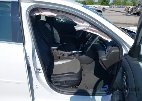 2014 Chevrolet Malibu 1Lt from USA, damaged, VIN 1G11C5SL8EF237400